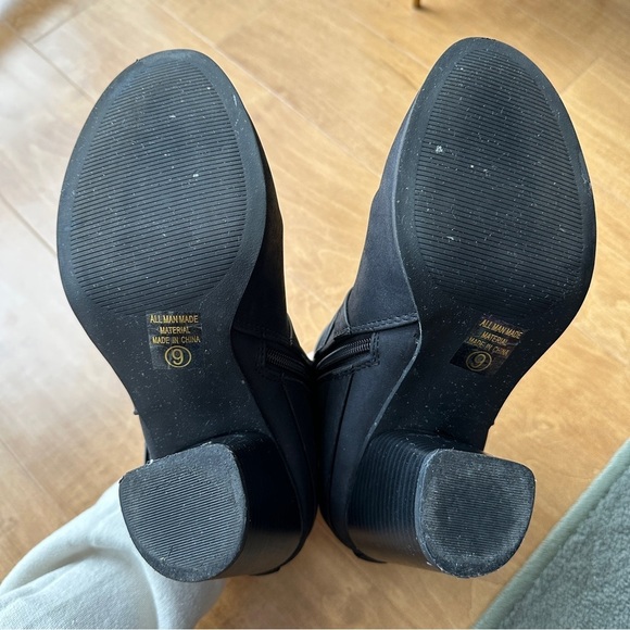 Charlotte Russe Women's Black Suede Strappy Heeled Ankle Boots/Booties, Size 9 - Picture 9 of 10